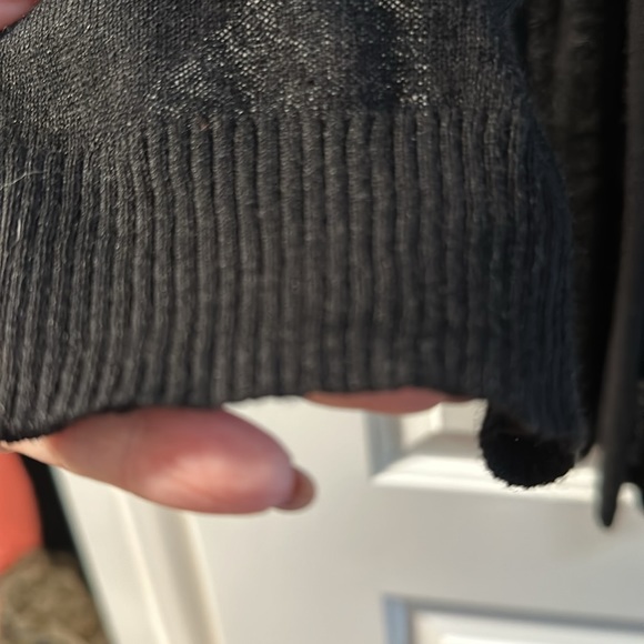 Chicos, size 2 black cardigan, three-quarter sleeve worn once ex con very light - Picture 3 of 3